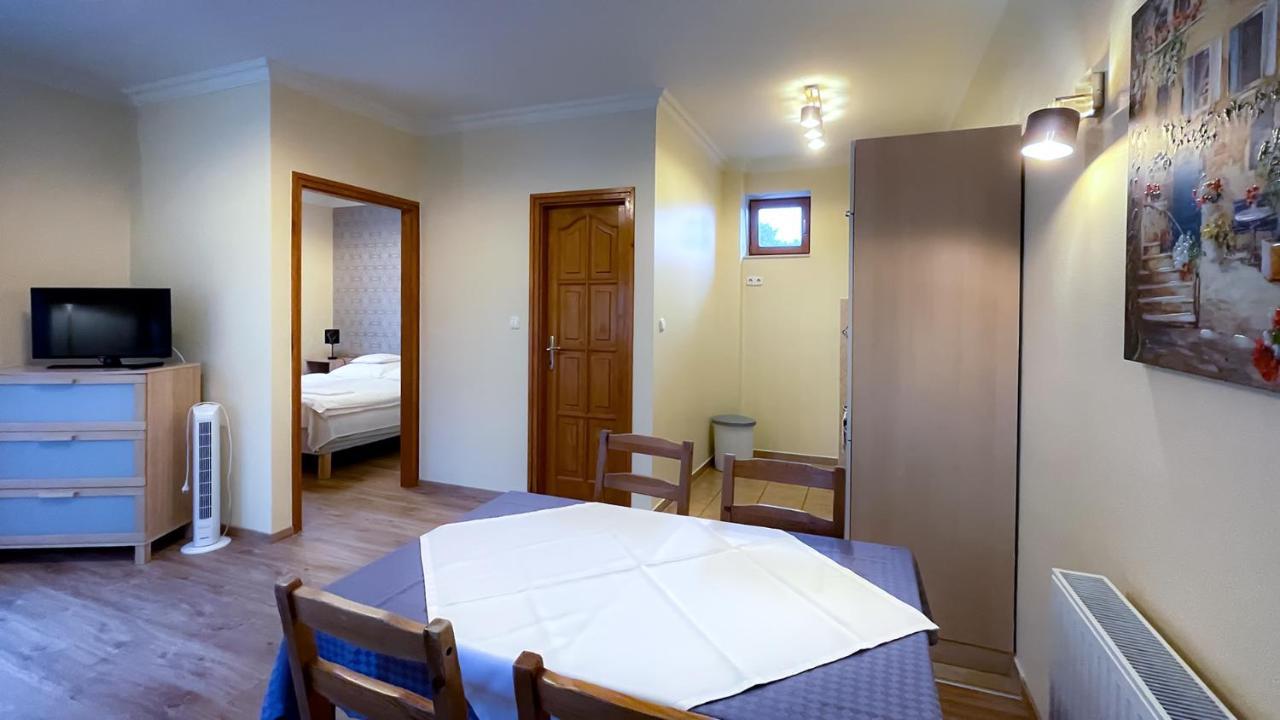 Ozkut Apartmanhaz Ólmod エクステリア 写真